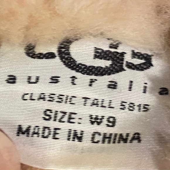 UGG CLASSIC TALL - Picture 8 of 8